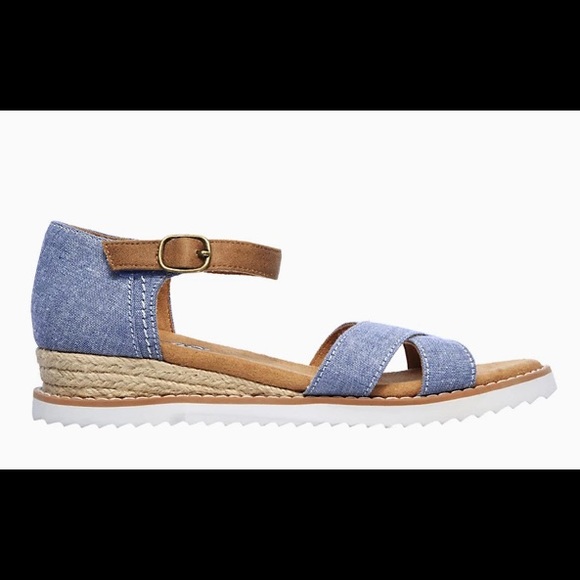 BOBS by Skechers® Desert Kiss Party Crashers Women's Sandals - Picture 2 of 4